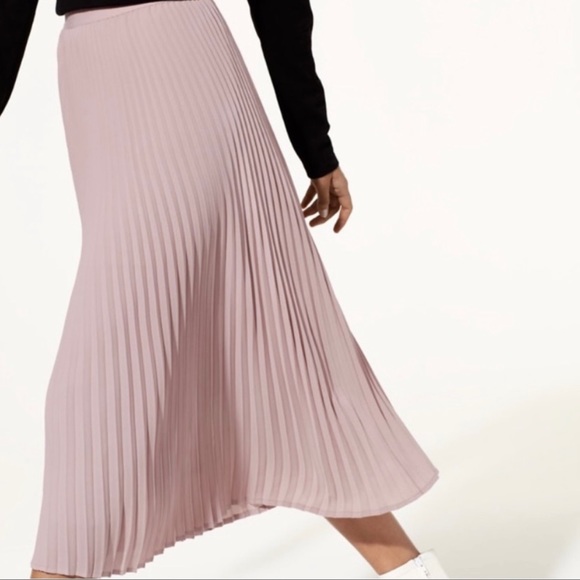Babaton Dresses & Skirts - Babaton Jude Midi Skirt